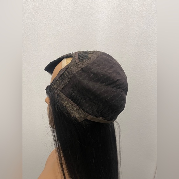 New! Unworn! 22” Right Side U Part, Virgin Human Hair Wig - Picture 7 of 12